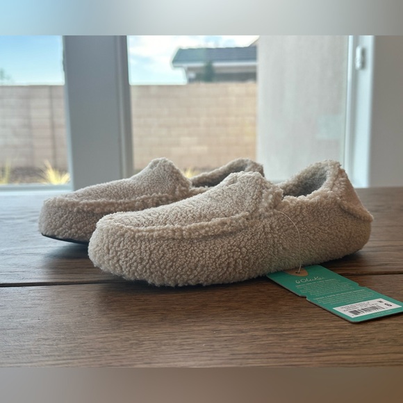 Olukai Nohea Heu Slippers Sandbar Beige Tan Slip On Loafers Womens Size 6 NWT - Picture 4 of 16